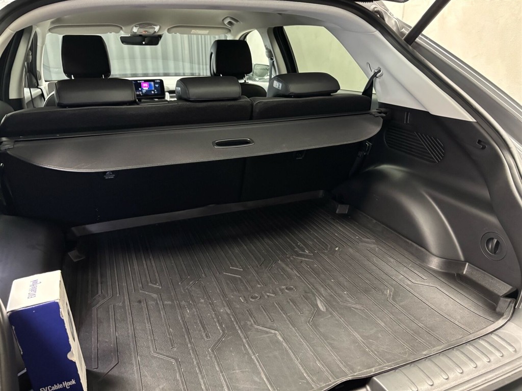 Hyundai Ioniq 5 Electric 84 kWh Core Plus 229HK 5d Aut. - Image 6