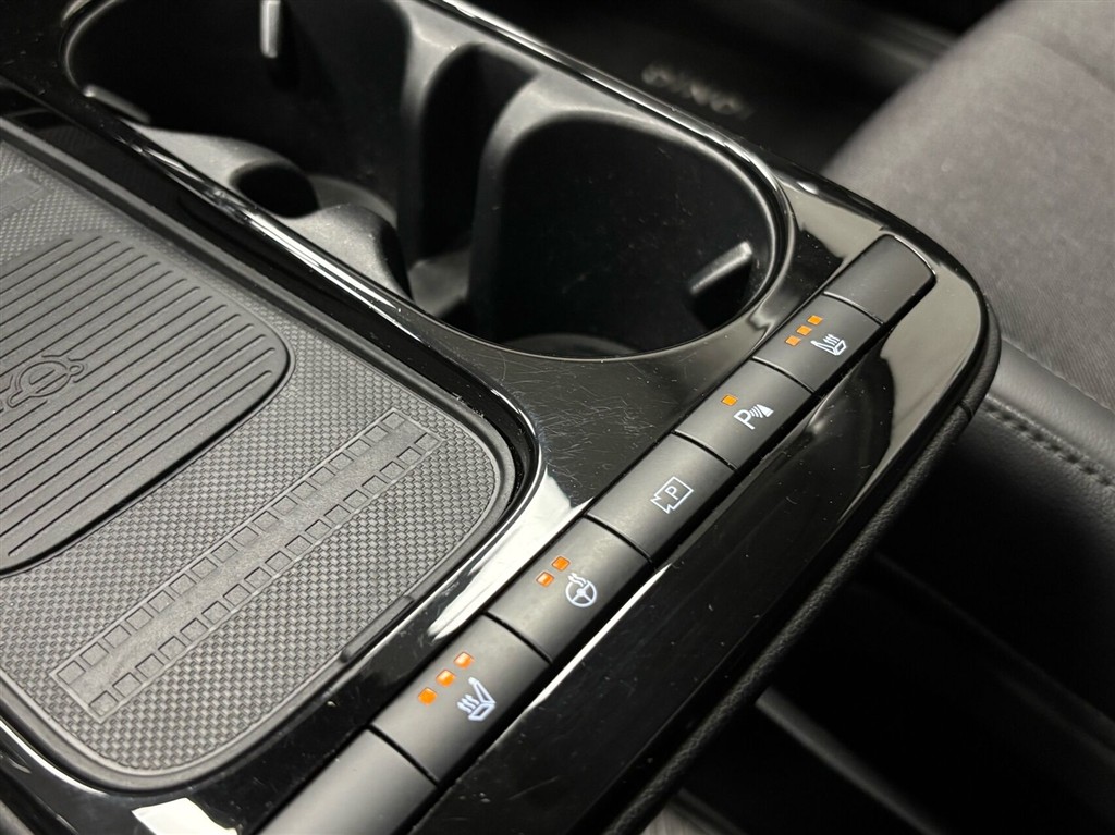 Hyundai Ioniq 5 Electric 84 kWh Core Plus 229HK 5d Aut. - Image 18