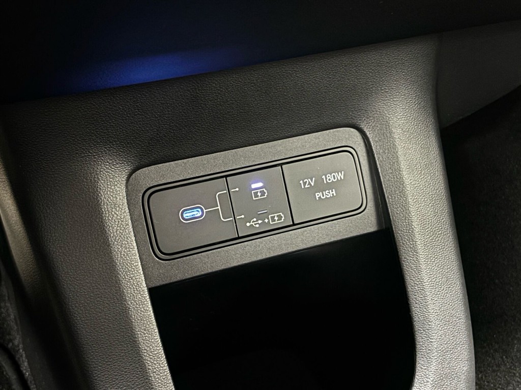 Hyundai Ioniq 5 Electric 84 kWh Core Plus 229HK 5d Aut. - Image 38