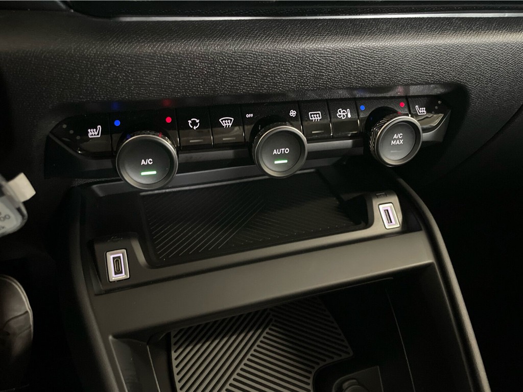 Citroën e-C4 EL Feel 136HK 5d Aut. - Image 19