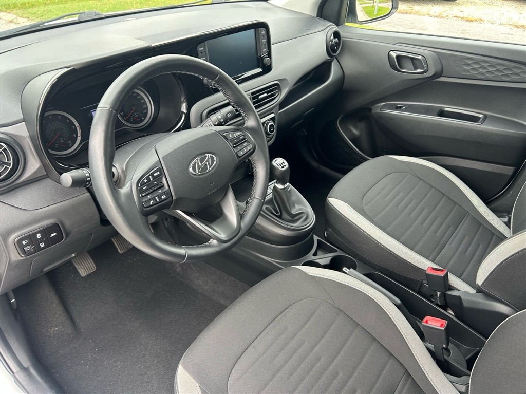 Hyundai i10 1,0 Advanced 67HK 5d - Image 6