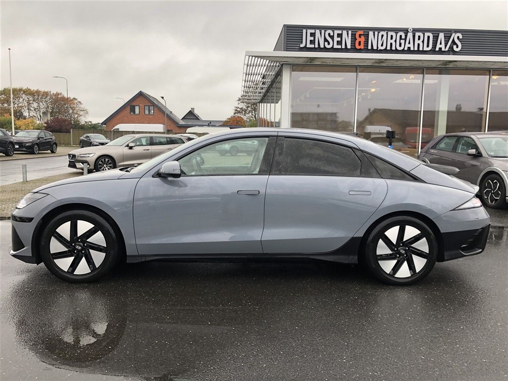 Hyundai Ioniq 6 Electric 77,4 kWh Ultimate 229HK Aut. - Image 2