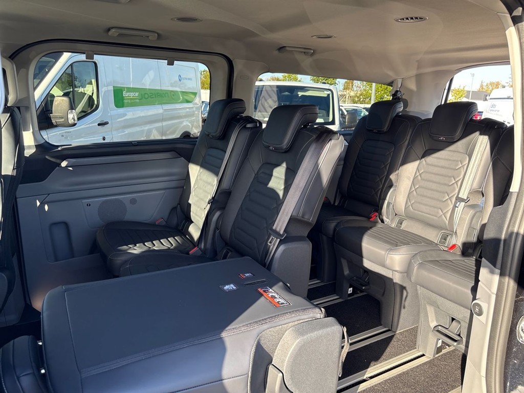 Ford E-Tourneo Custom 340 L2H1 EL Titanium X 218HK Aut. - Image 18