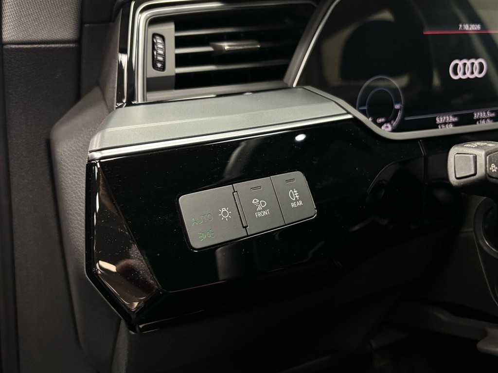 Audi E-tron 55 Advanced Quattro 408HK 5d Aut. - Image 35