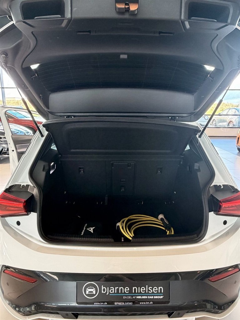 Cupra Born EL Dinamica Pack High 204HK 5d Aut. - Image 13