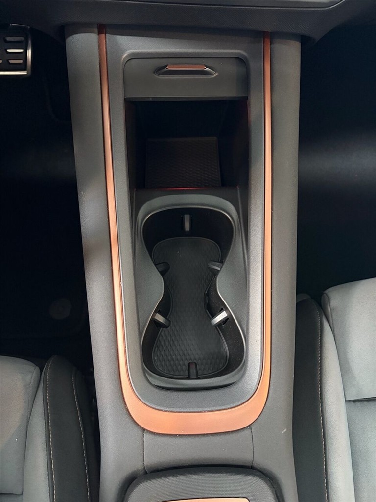 Cupra Born EL Dinamica Pack High 204HK 5d Aut. - Image 24