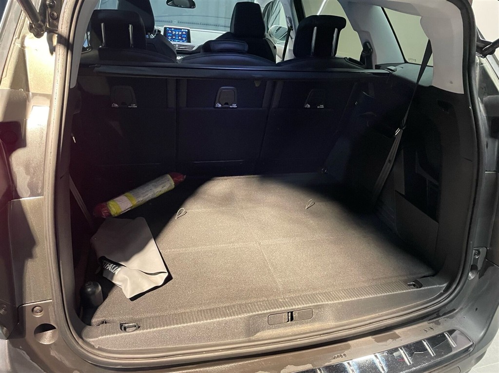 Peugeot 5008 1,5 BlueHDi Allure EAT8 130HK 5d 8g Aut. - Image 8