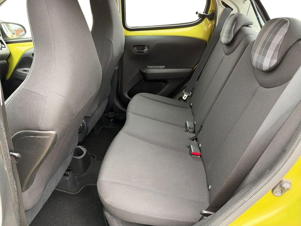 Peugeot 108 1,0 e-Vti Allure+ 72HK 5d - Image 11
