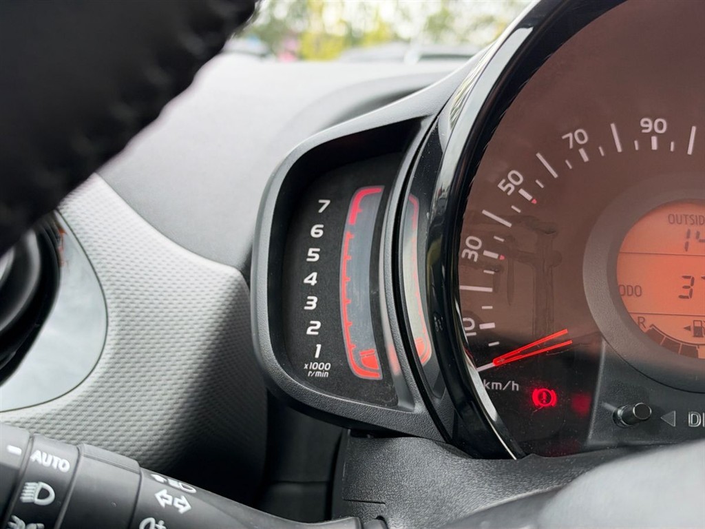 Peugeot 108 1,0 e-Vti Allure+ 72HK 5d - Image 20