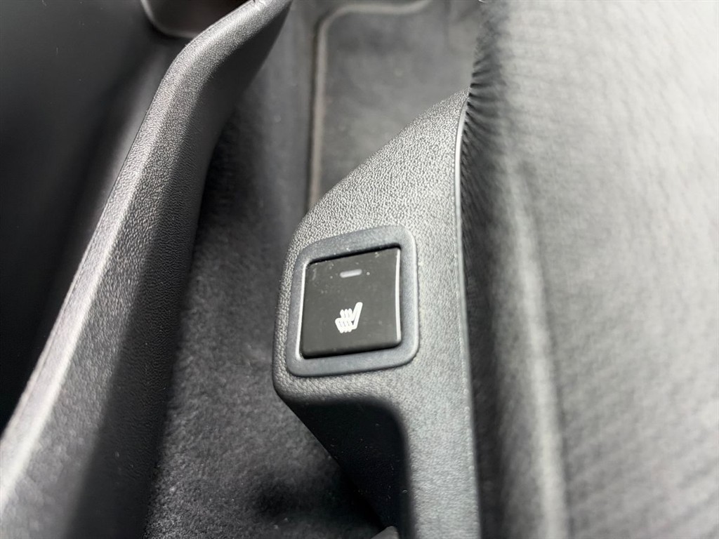 Peugeot 108 1,0 e-Vti Allure+ 72HK 5d - Image 21