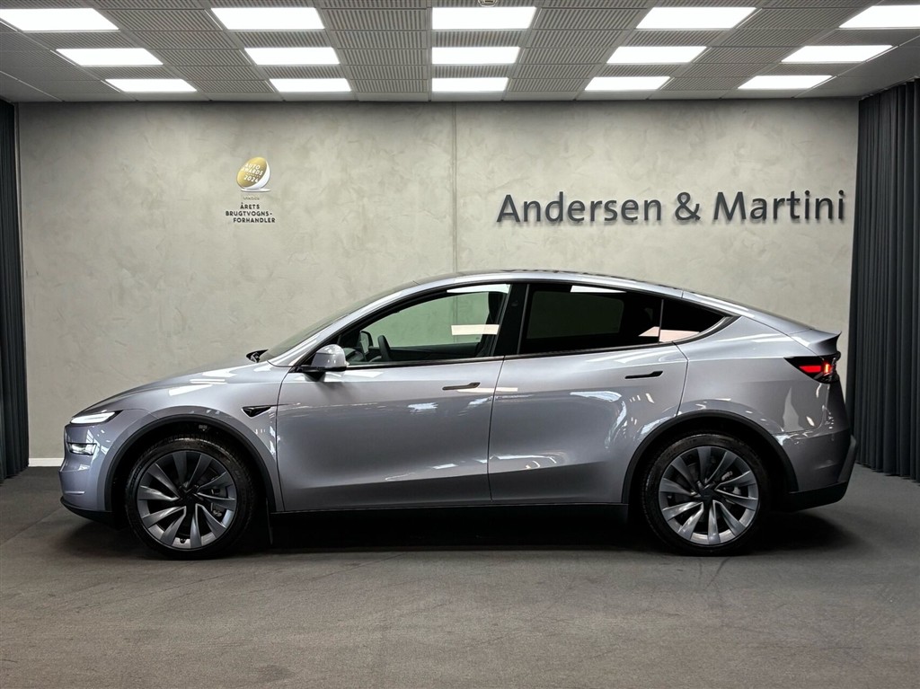 Tesla Model Y EL Premium Long Range RWD 347HK 5d Aut. - Image 2