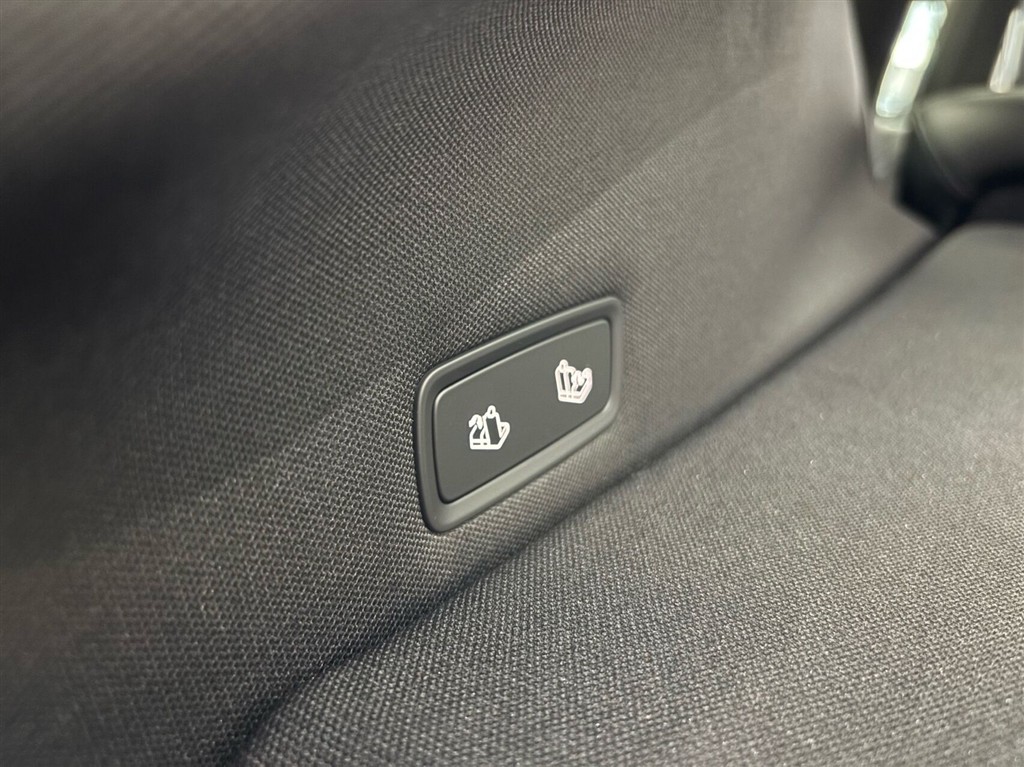 Tesla Model Y EL Premium Long Range RWD 347HK 5d Aut. - Image 7