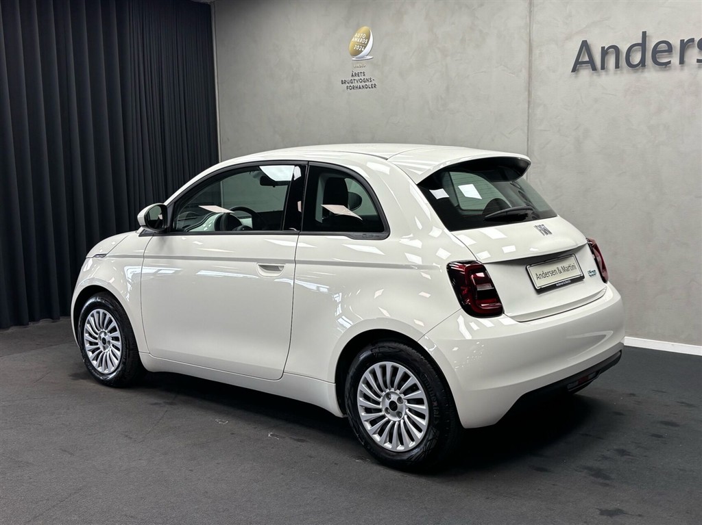 Fiat 500e EL 95HK 3d Aut. - Image 3