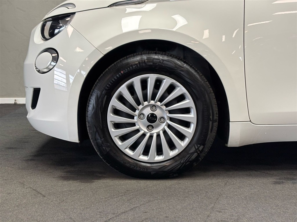 Fiat 500e EL 95HK 3d Aut. - Image 6
