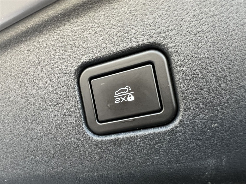 Mazda 6e 68,8 kWh Takumi 258HK 5d Aut. - Image 17