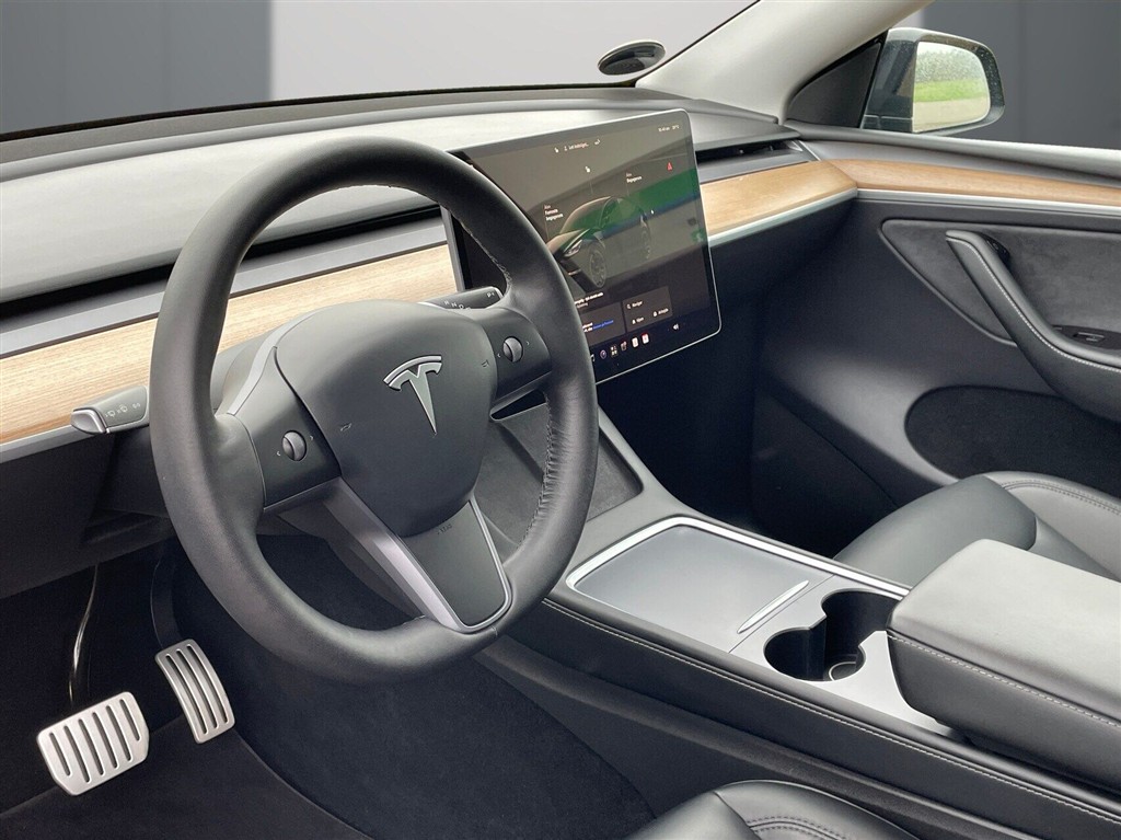 Tesla Model Y EL Performance AWD 534HK 5d Aut. - Image 10