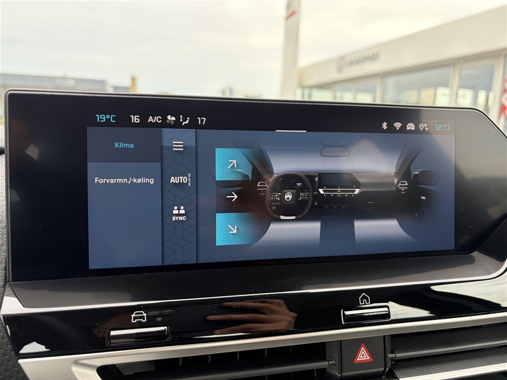 Citroën e-C4 X EL Plus 156HK 5d Aut. - Image 23