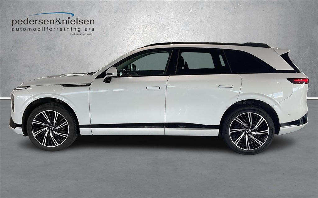 Xpeng G9 EL Performance AWD 551HK 5d Aut. - Image 2
