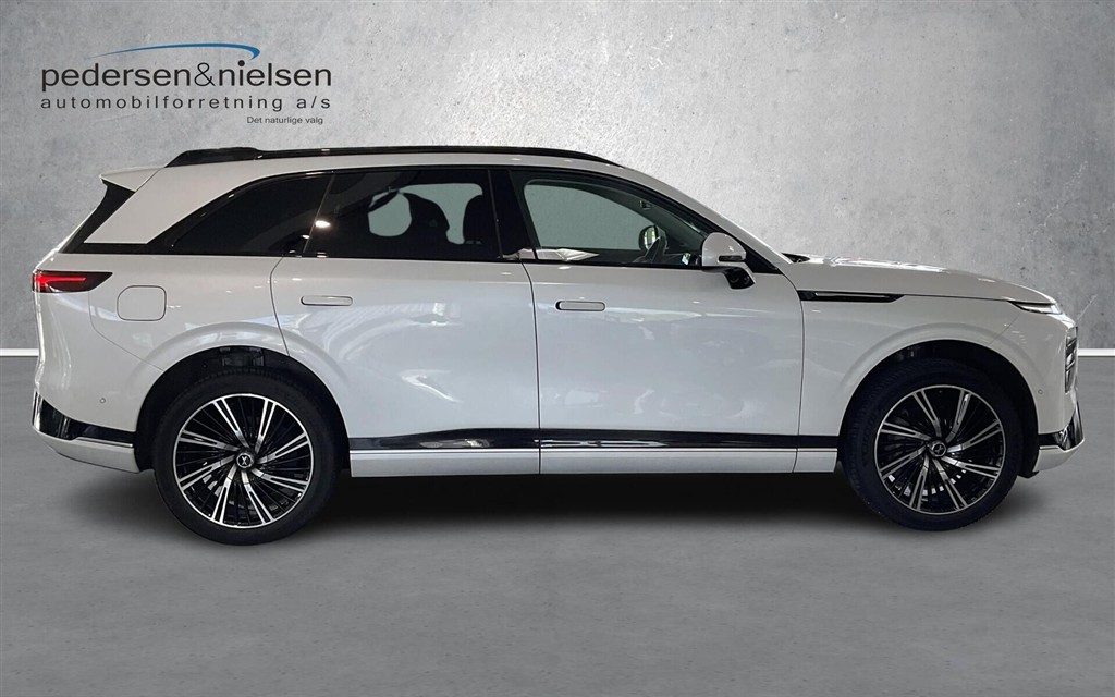 Xpeng G9 EL Performance AWD 551HK 5d Aut. - Image 6