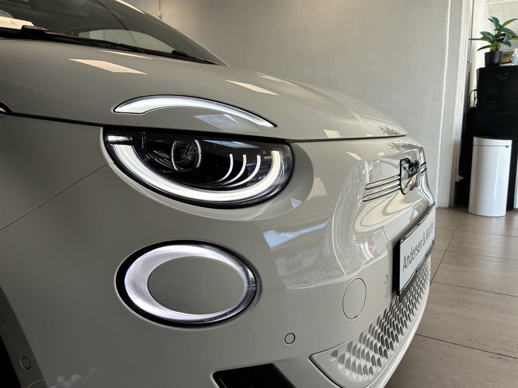 Fiat 500e EL La Prima 118HK 3d Aut. - Image 2