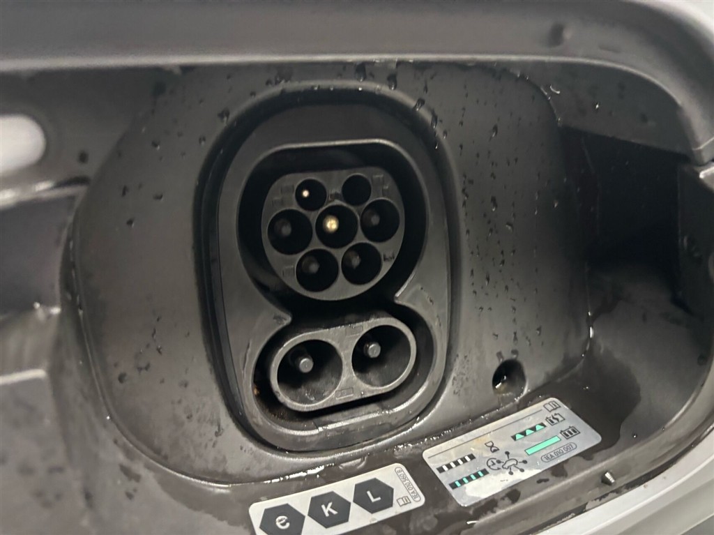 VW ID.4 EL Pro Performance 204HK 5d Aut. - Image 33