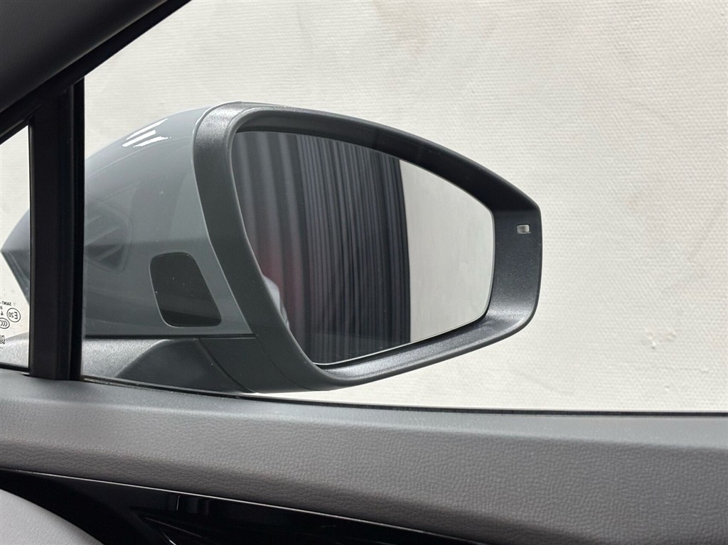VW ID.4 EL Pro Performance 204HK 5d Aut. - Image 31
