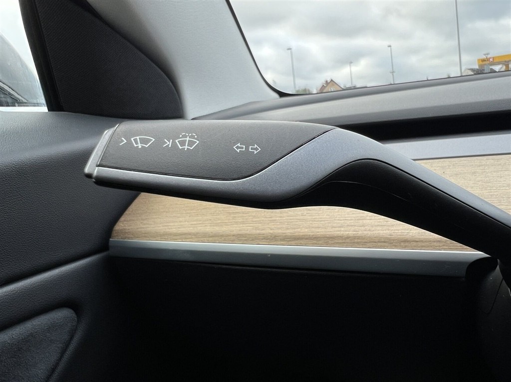 Tesla Model 3 75 kWh LR AWD 490HK Aut. - Image 13
