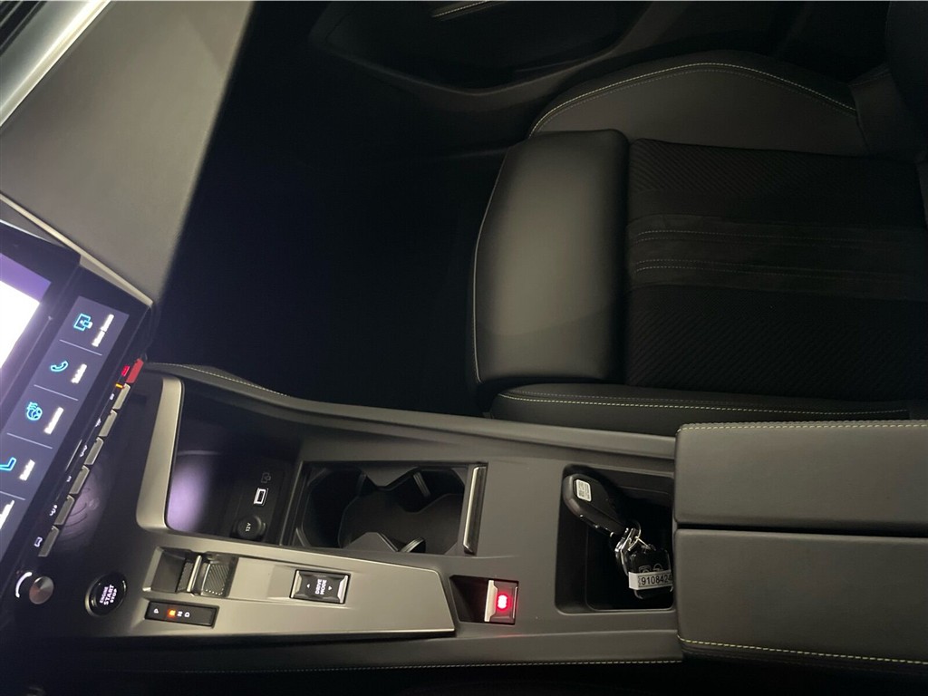 Peugeot e-408 EL GT 210HK 5d Aut. - Image 14