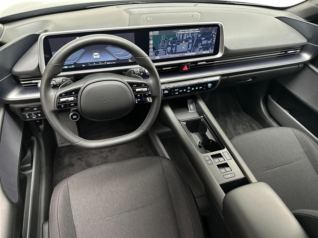 Hyundai Ioniq 6 Electric 77,4 kWh Essential 229HK Aut. - Image 4
