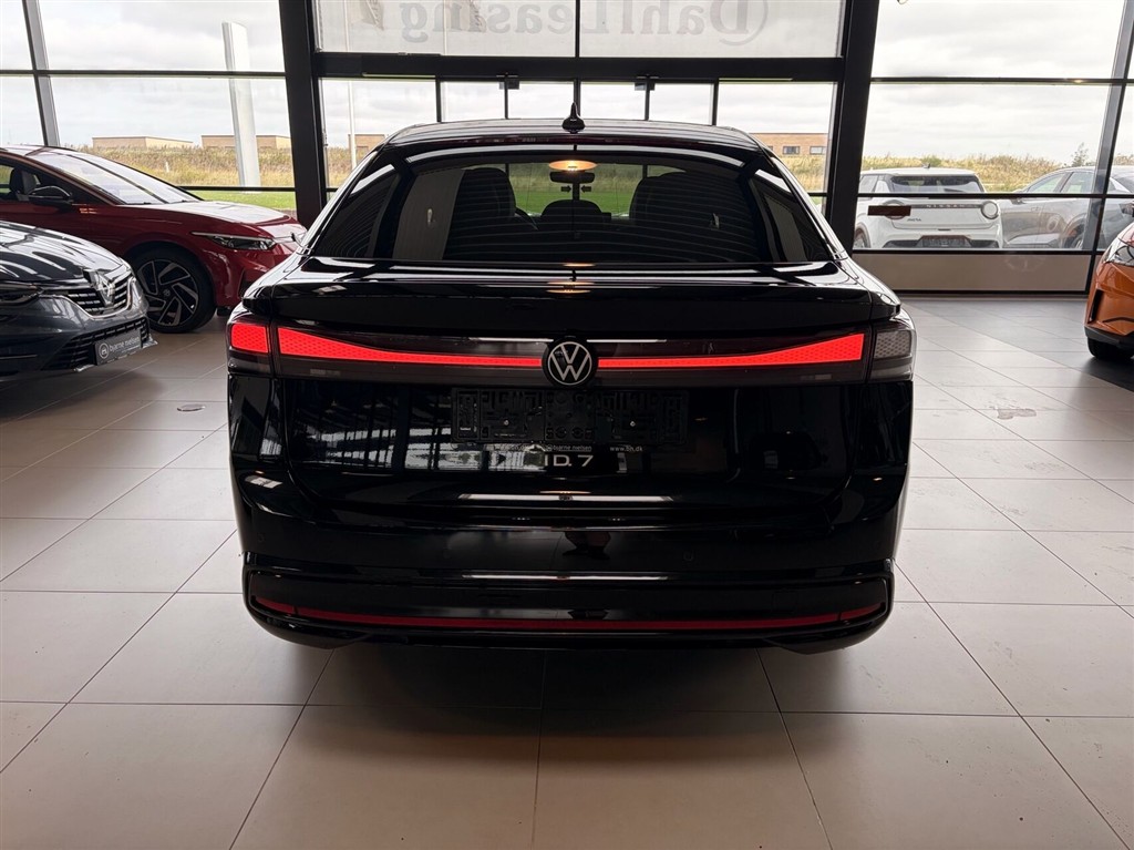 VW ID.7 EL Style 286HK 5d Aut. - Image 4