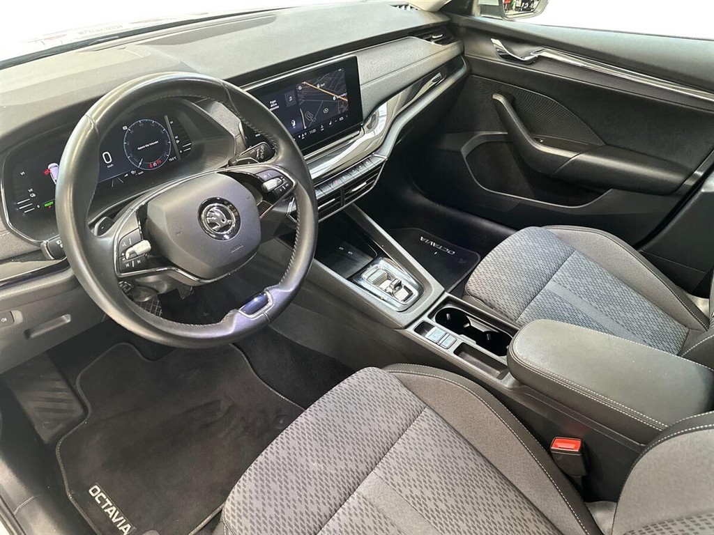 Skoda Octavia Combi 1,4 TSI Plugin-hybrid iV Plus iV DSG 204HK Stc 6g Aut. - Image 3