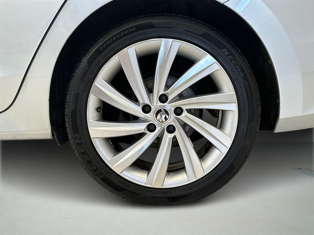 Skoda Octavia Combi 1,4 TSI Plugin-hybrid iV Plus iV DSG 204HK Stc 6g Aut. - Image 8