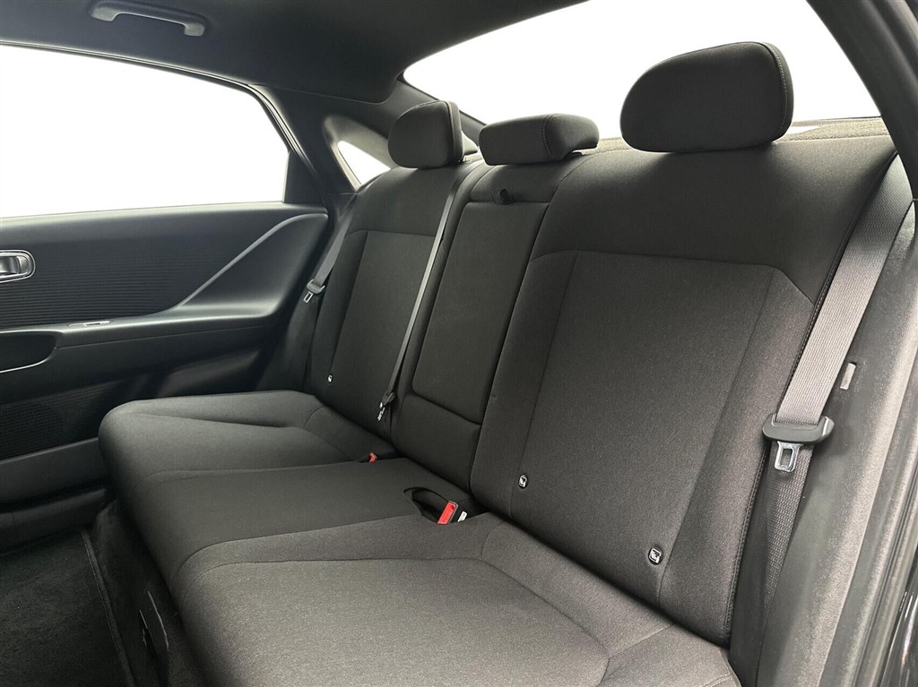Hyundai Ioniq 6 Electric 53 kWh Essential 151HK Aut. - Image 13