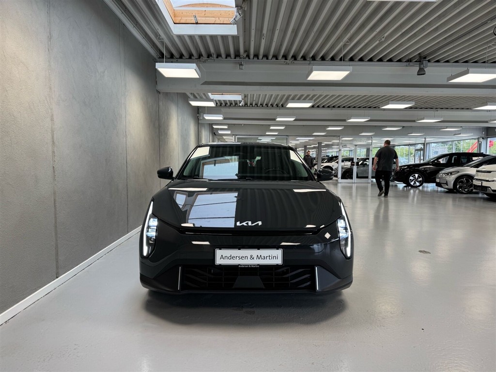 Kia EV4 Standard Range Access 204HK 5d Aut. - Image 2