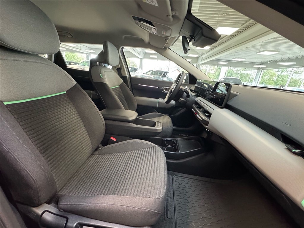 Kia EV4 Standard Range Access 204HK 5d Aut. - Image 9