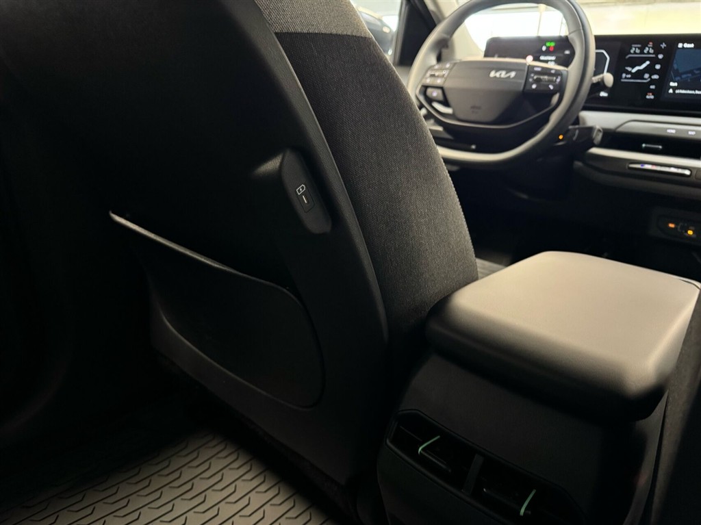 Kia EV4 Standard Range Access 204HK 5d Aut. - Image 11
