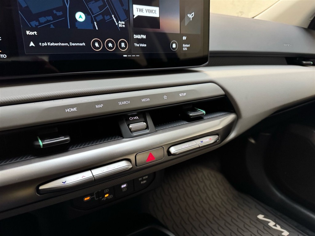 Kia EV4 Standard Range Access 204HK 5d Aut. - Image 17