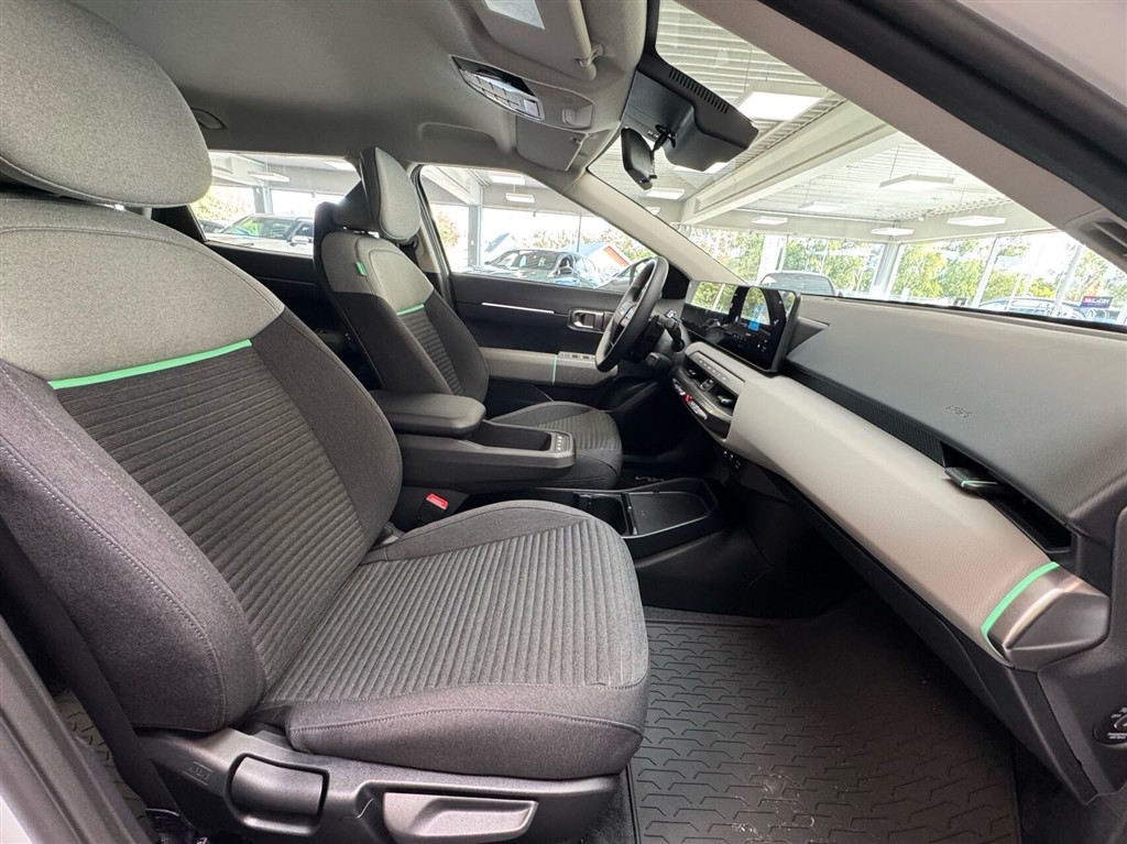 Kia EV4 Standard Range Access 204HK 5d Aut. - Image 9