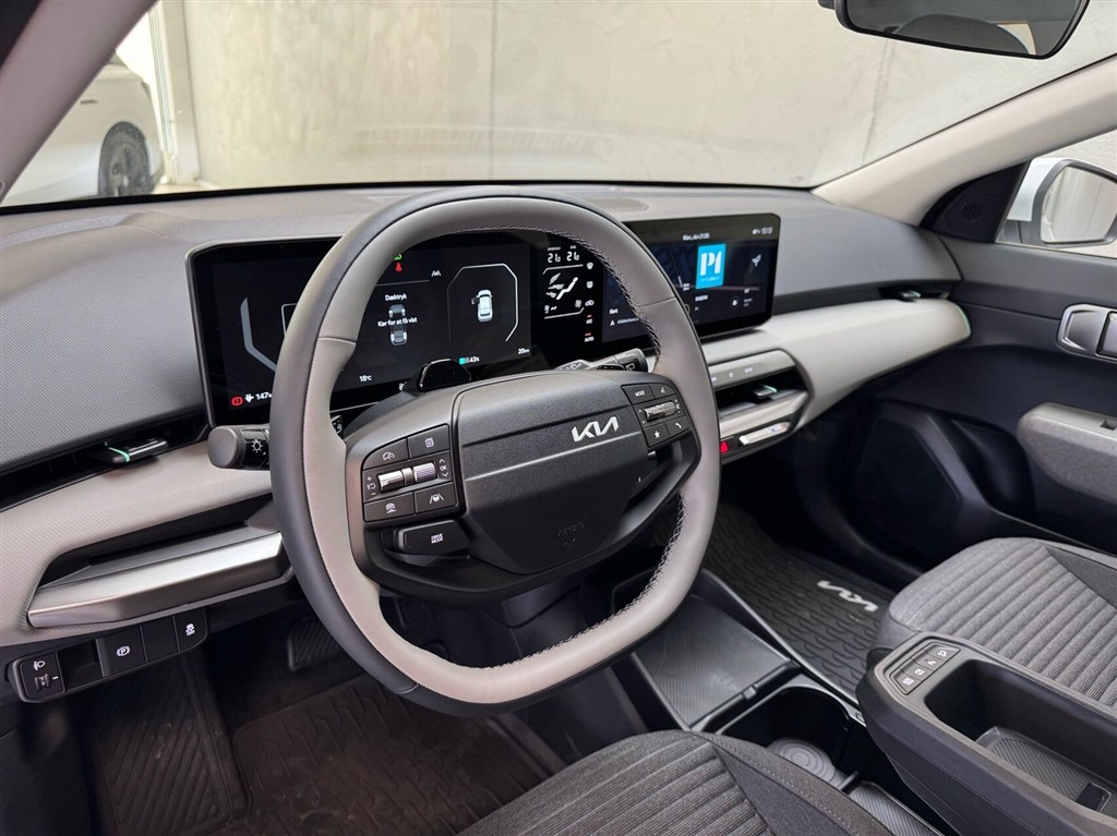 Kia EV4 Standard Range Access 204HK 5d Aut. - Image 13
