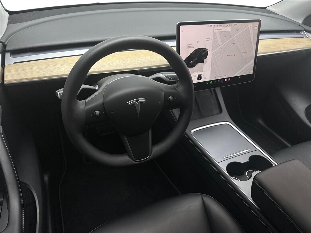 Tesla Model Y EL Long Range AWD 514HK 5d Aut. - Image 4