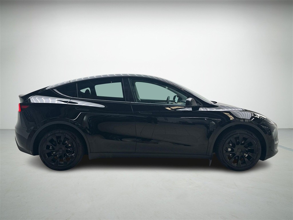Tesla Model Y EL Long Range AWD 514HK 5d Aut. - Image 6