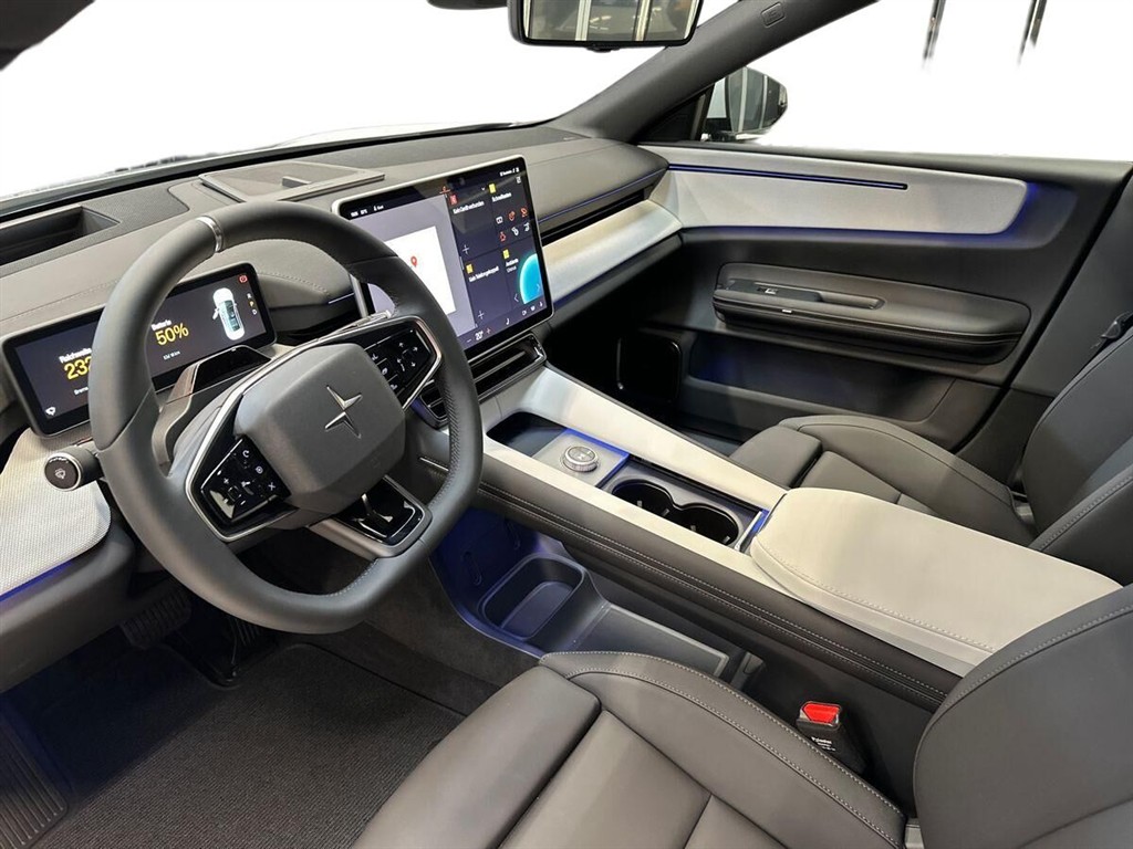 Polestar 4 EL LRSM Plus Pilot 272HK 5d Aut. - Image 3
