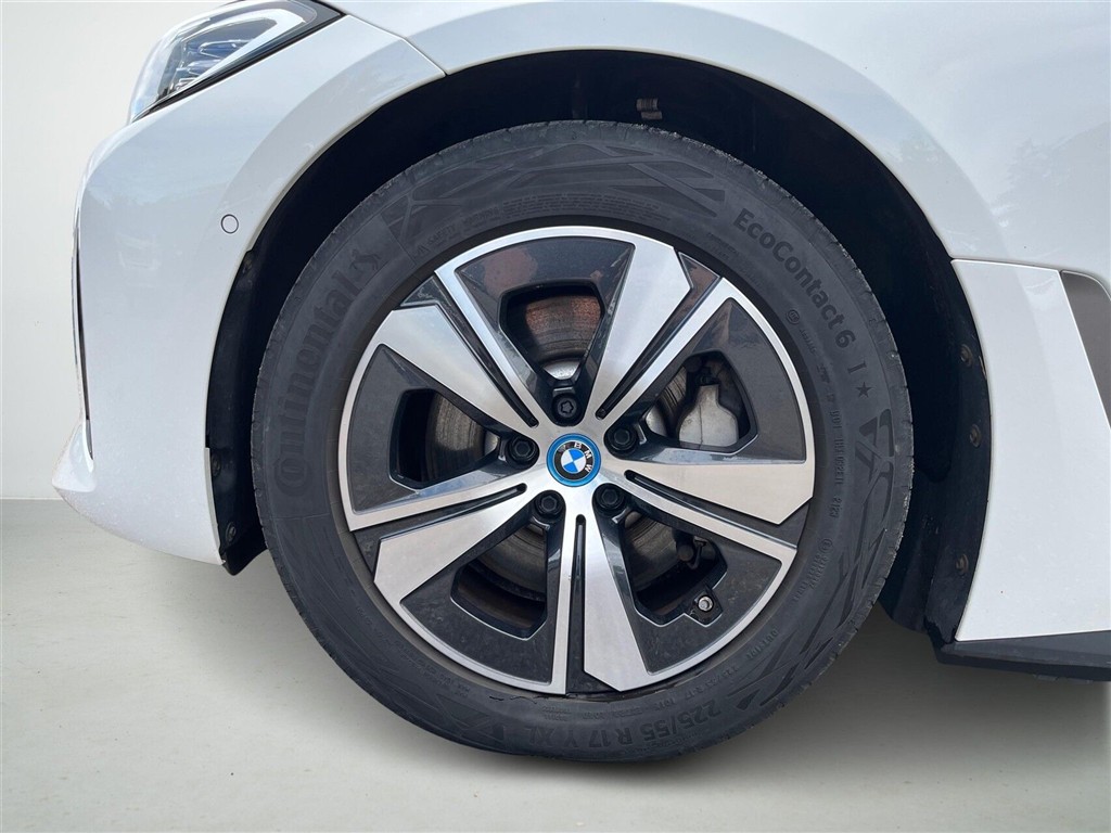 BMW i4 eDrive40 Gran Coupé EL Charged Plus 340HK 5d Aut. - Image 8