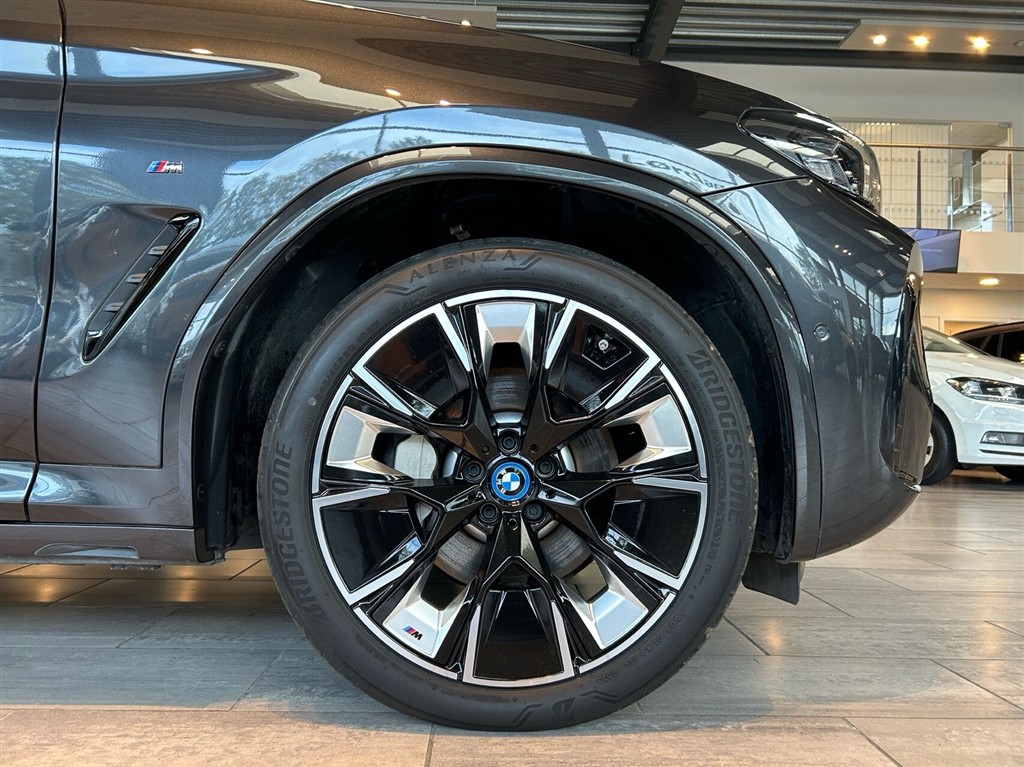 BMW iX3 EL M-Sport Charged Plus 286HK 5d Aut. - Image 4
