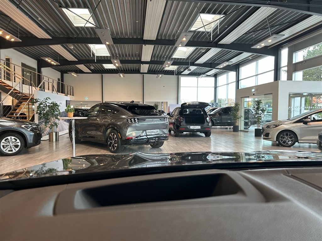 BMW iX3 EL M-Sport Charged Plus 286HK 5d Aut. - Image 13