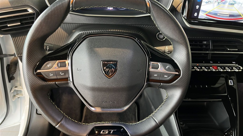 Peugeot e-208 EL GT 156HK 5d Aut. - Image 13