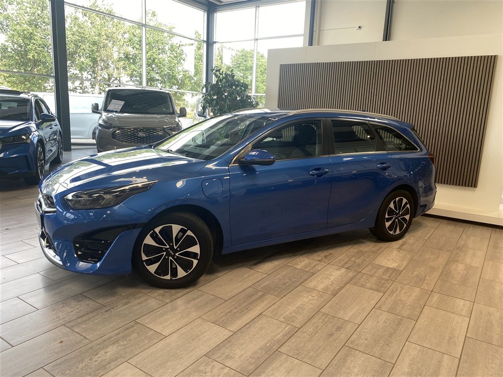 Kia Ceed SW 1,6 GDI PHEV Plugin-hybrid Prestige DCT 141HK Stc 6g Aut. - Image 2