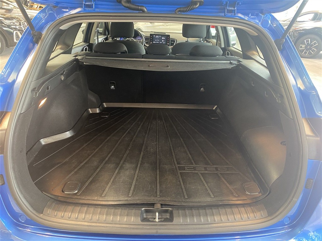 Kia Ceed SW 1,6 GDI PHEV Plugin-hybrid Prestige DCT 141HK Stc 6g Aut. - Image 11
