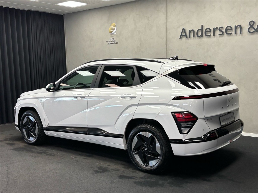 Hyundai Kona Electric 65,4 kWh Essential Long Range 217HK 5d Aut. - Image 3