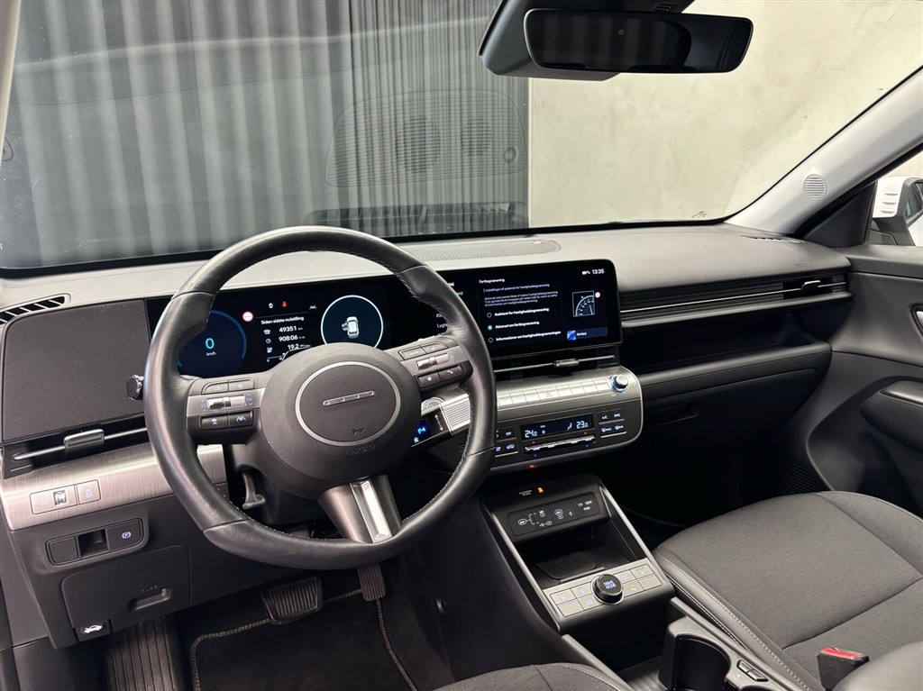 Hyundai Kona Electric 65,4 kWh Essential Long Range 217HK 5d Aut. - Image 10